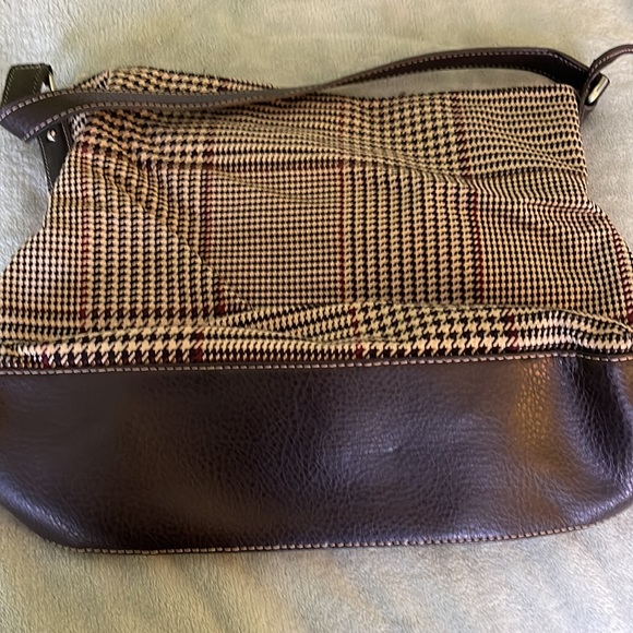 Chaps handbag - Picture 7 of 9